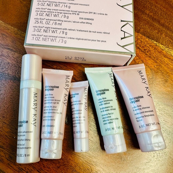 TimeWise Repair Travel Size Mini Volu-Firm The Go Set by Mary Kay - Picture 4 of 8